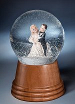 Wedding Couple<br>Viennese Snow Globe